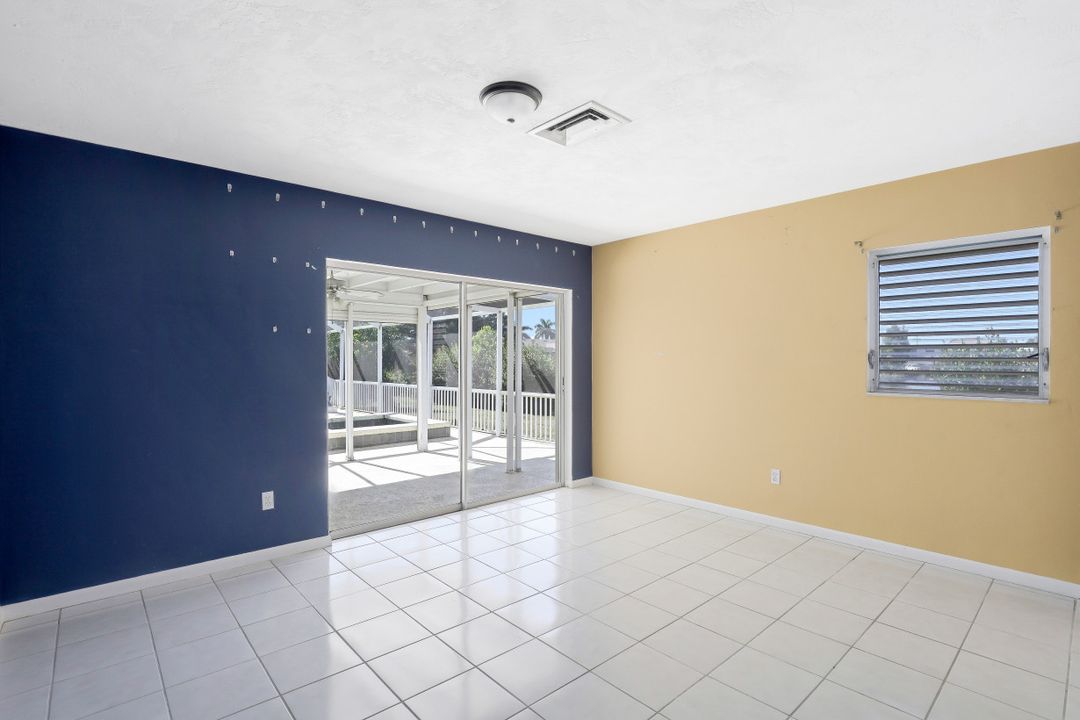 418 Yellowbird St, Marco Island, FL 34145