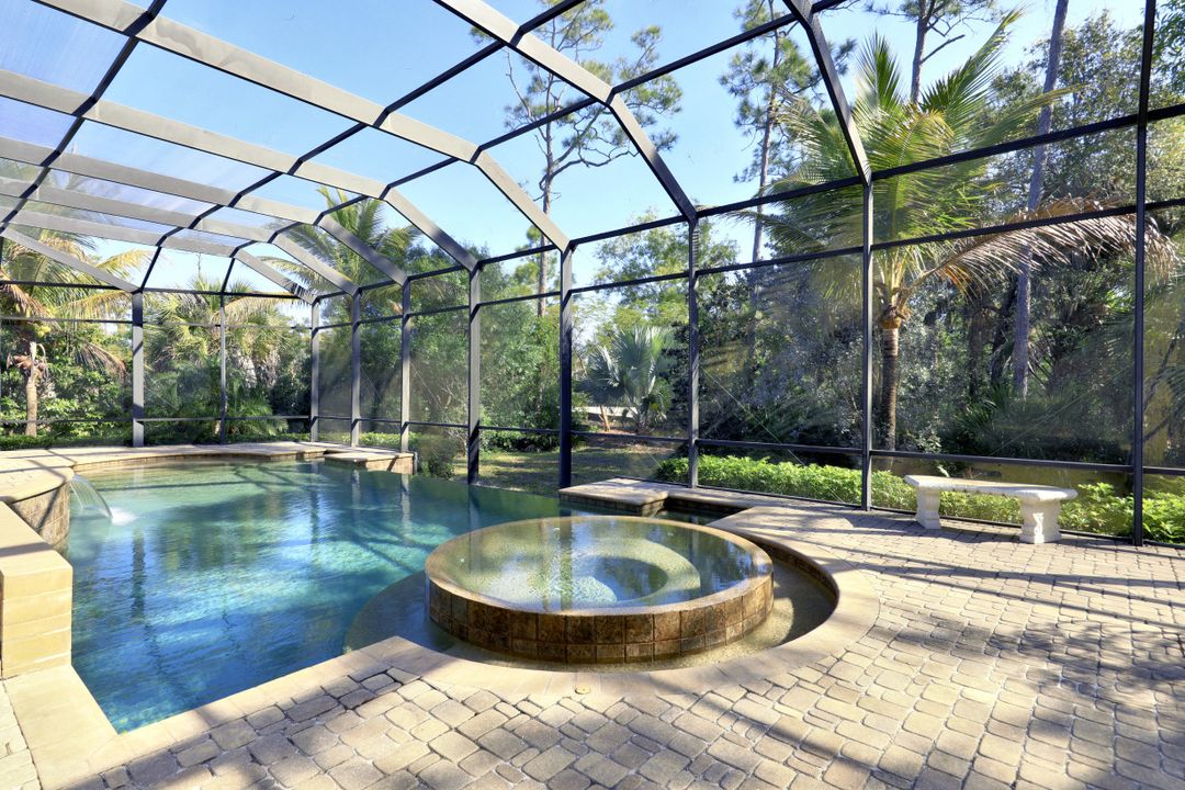 15991 Old Wedgewood Ct, Fort Myers, FL 33908