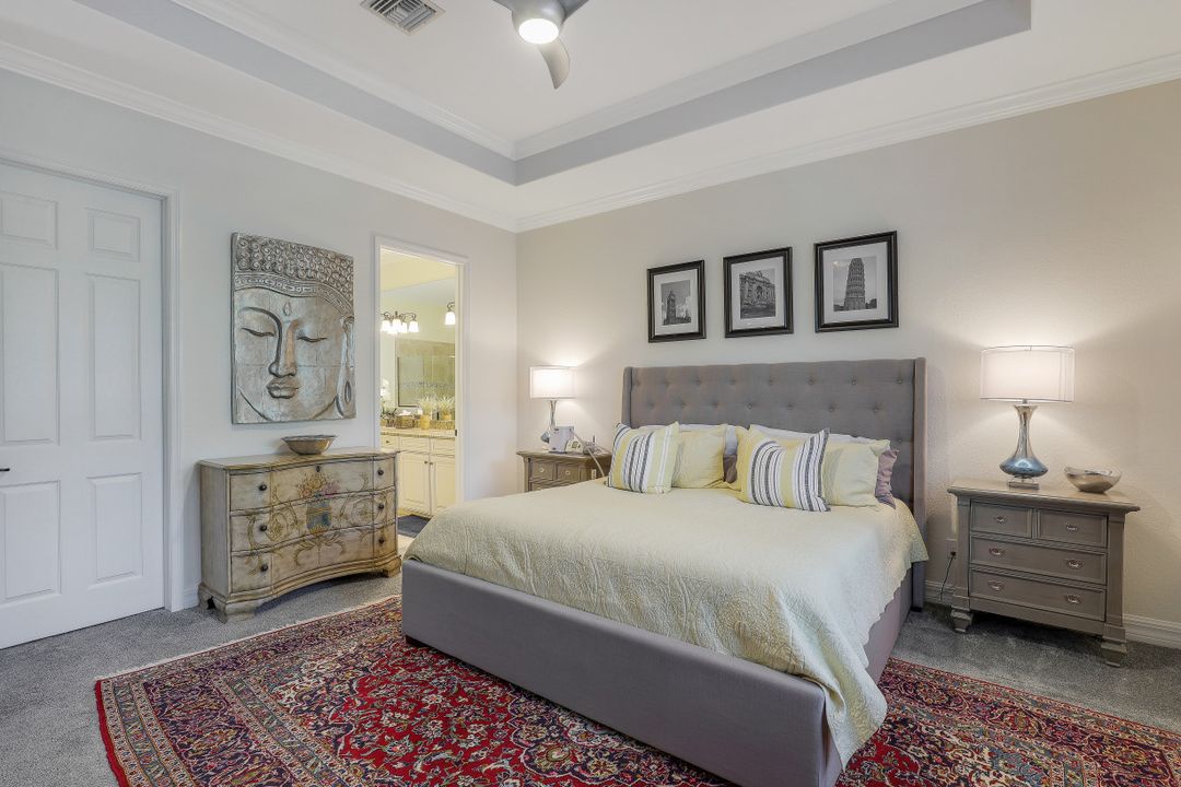 9336 Vercelli Ct, Naples, FL 34113