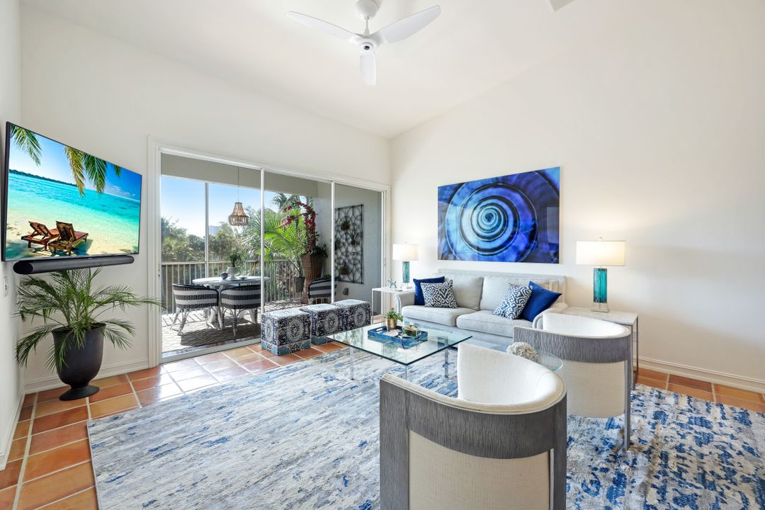 743 Bentwater Cir #203, Naples, FL 34108