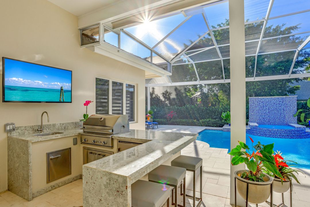 3371 Creekview Dr, Bonita Springs, FL 34134