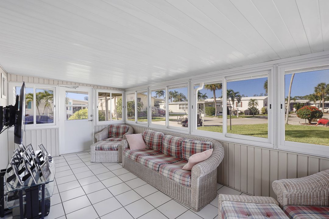 11340 Cypress Ln, Fort Myers Beach, FL 33931