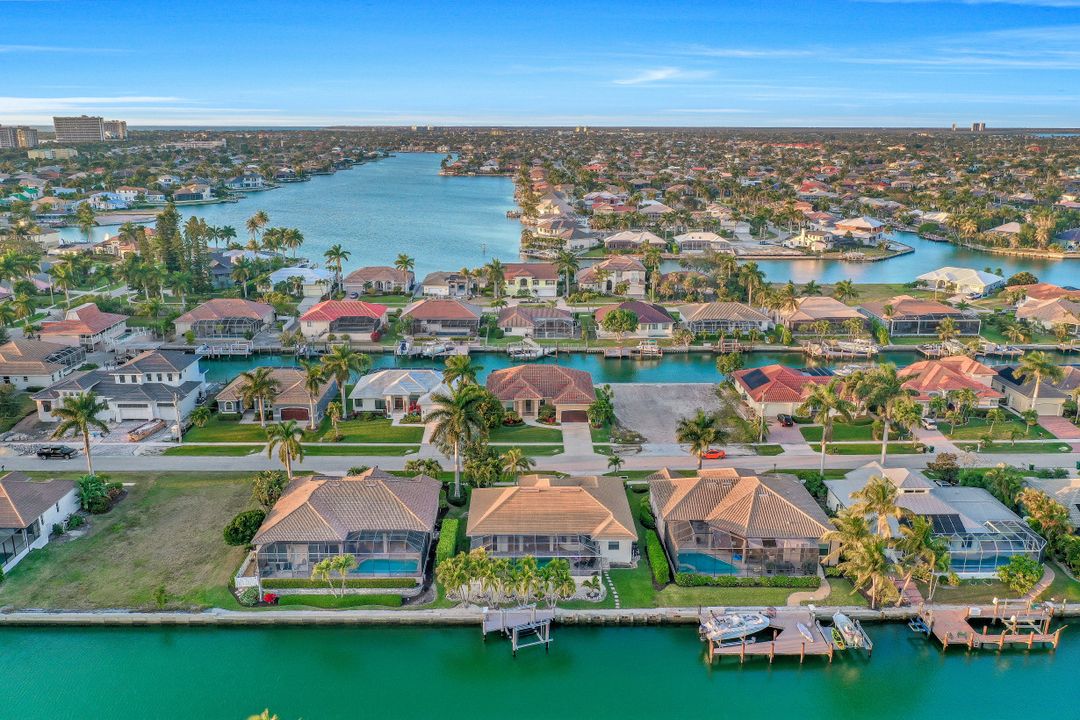 1141 Abbeville Ct, Marco Island, FL 34145