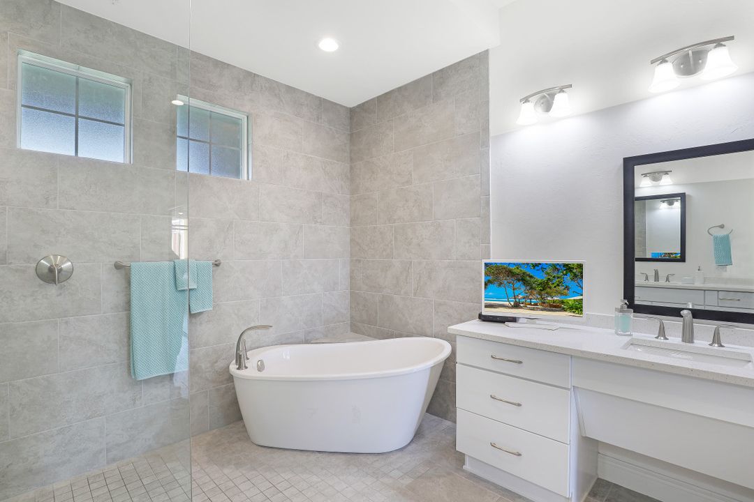 21530 Strada Nuova Circle #C-414, Estero, FL 33928