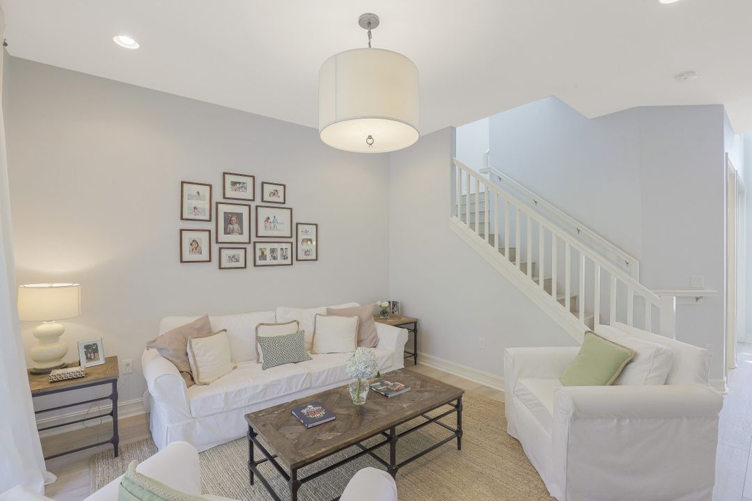 15907 Secoya Reserve Cir, Naples, FL 34110