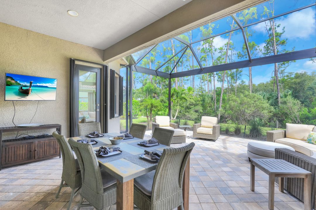 3367 Pacific Dr, Naples, FL 34119