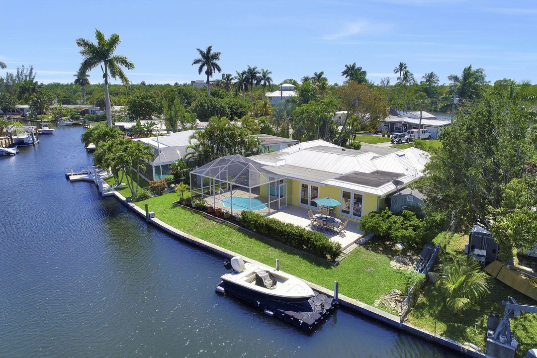 1765 Harbor Ln, Naples, FL 34104