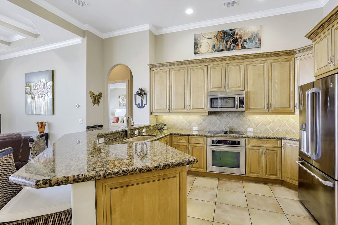 1056 Fieldstone Dr, Marco Island, FL 34145