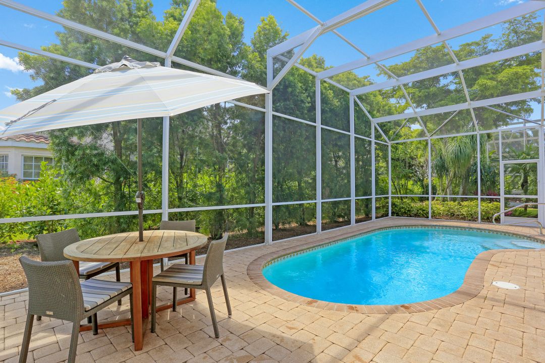 20490 Foxworth Cir, Estero, FL 33928