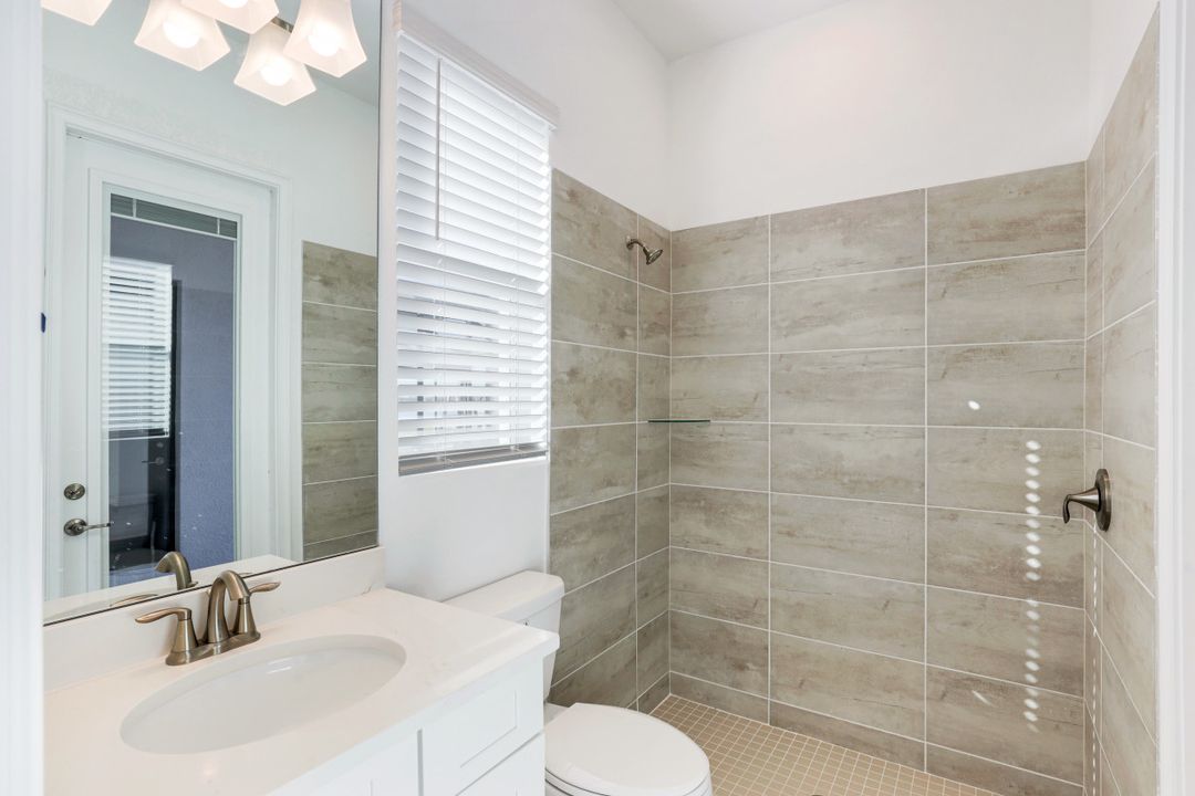 13896 Blue Bay Cir, Fort Myers, FL 33913