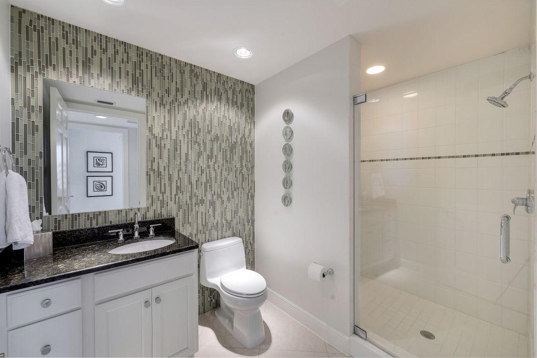 275 Indies Way #601, Naples, FL 34110