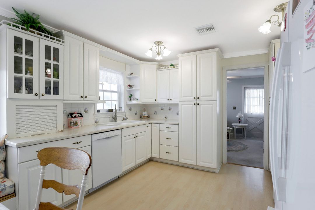 249 3rd St, Bonita Springs, FL 34134