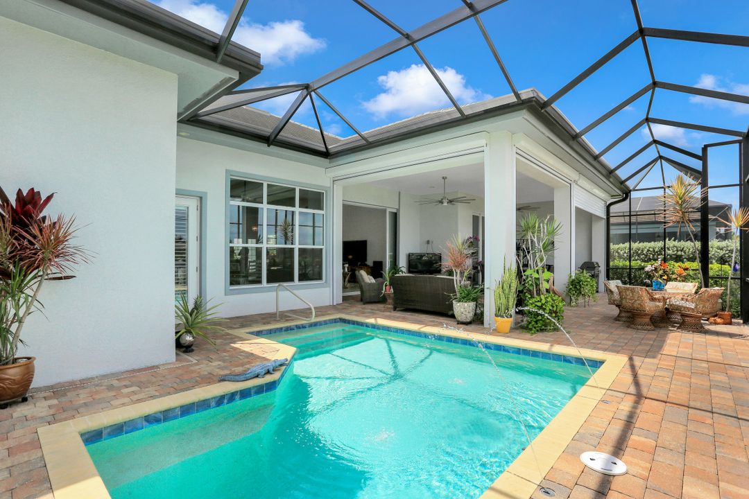 17212 Hidden Estates Cir, Fort Myers, FL 33908