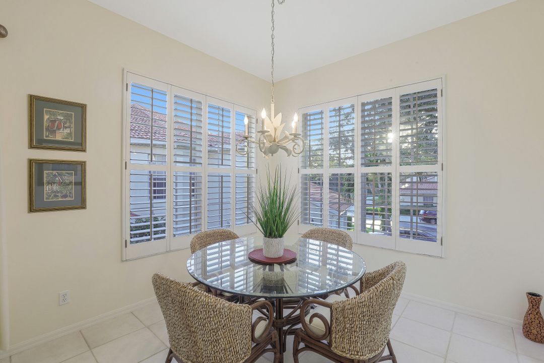 1090 Egrets Walk Cir #202, Naples, FL 34108