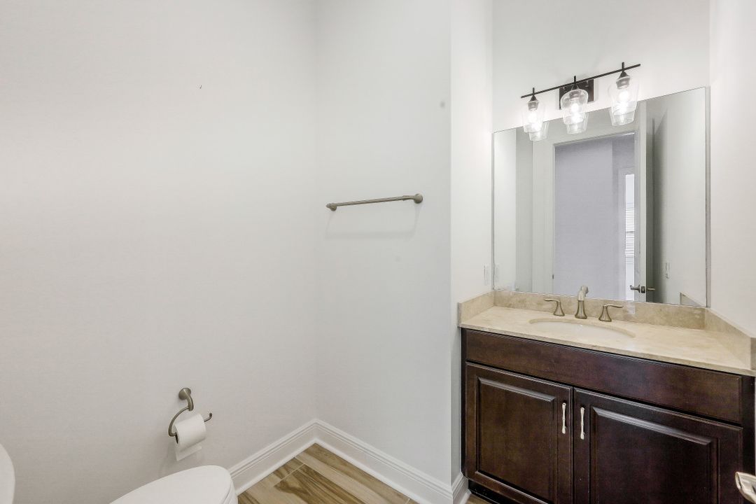 4098 Raffia Dr, Naples, FL 34119