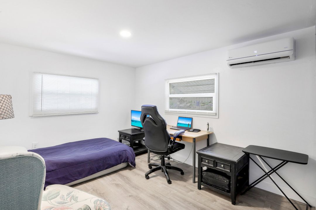 625 Palm Dr, Goodland, FL 34140