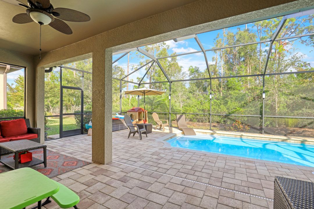 16432 Aberdeen Wy, Naples, FL 34110