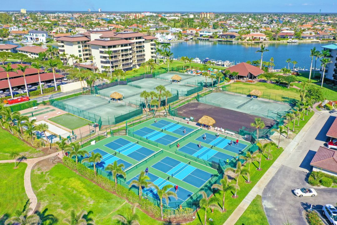 260 Seaview Ct #1504, Marco Island, FL 34145