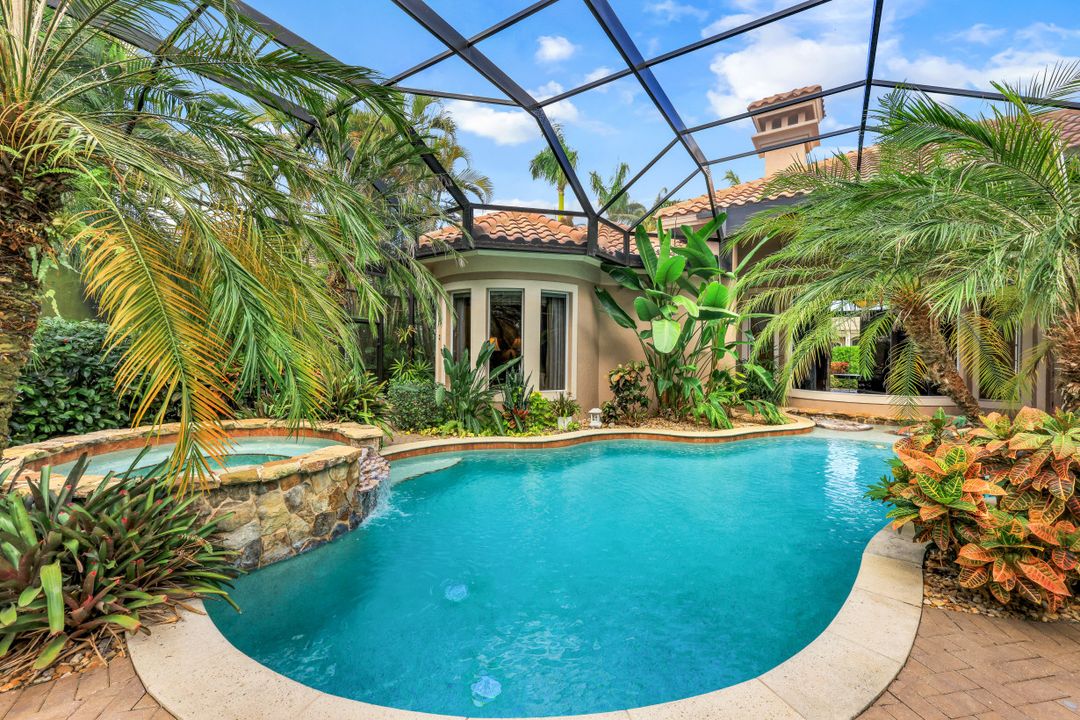 18600 Verona Lago Dr, Miromar Lakes, FL 33913