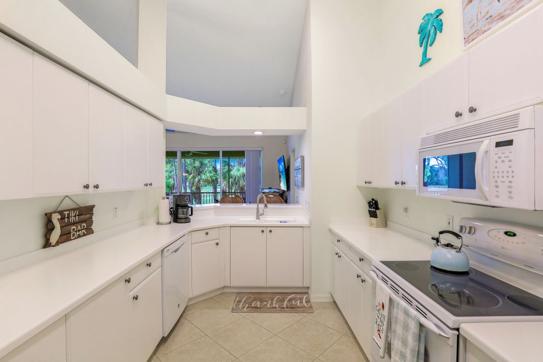 8175 Celeste Dr #1229, Naples, FL 34113