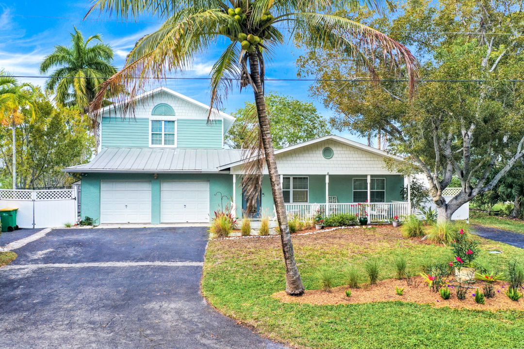 249 3rd St, Bonita Springs, FL 34134