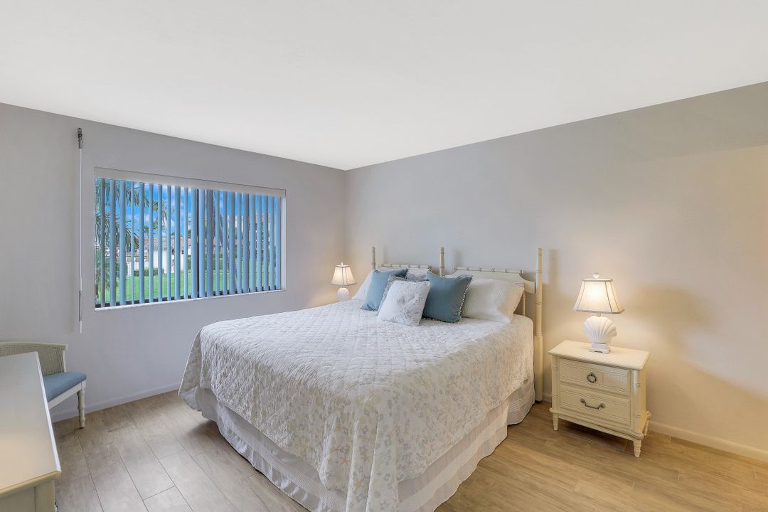 730 W Elkcam Cir #203, Marco Island, FL 34145