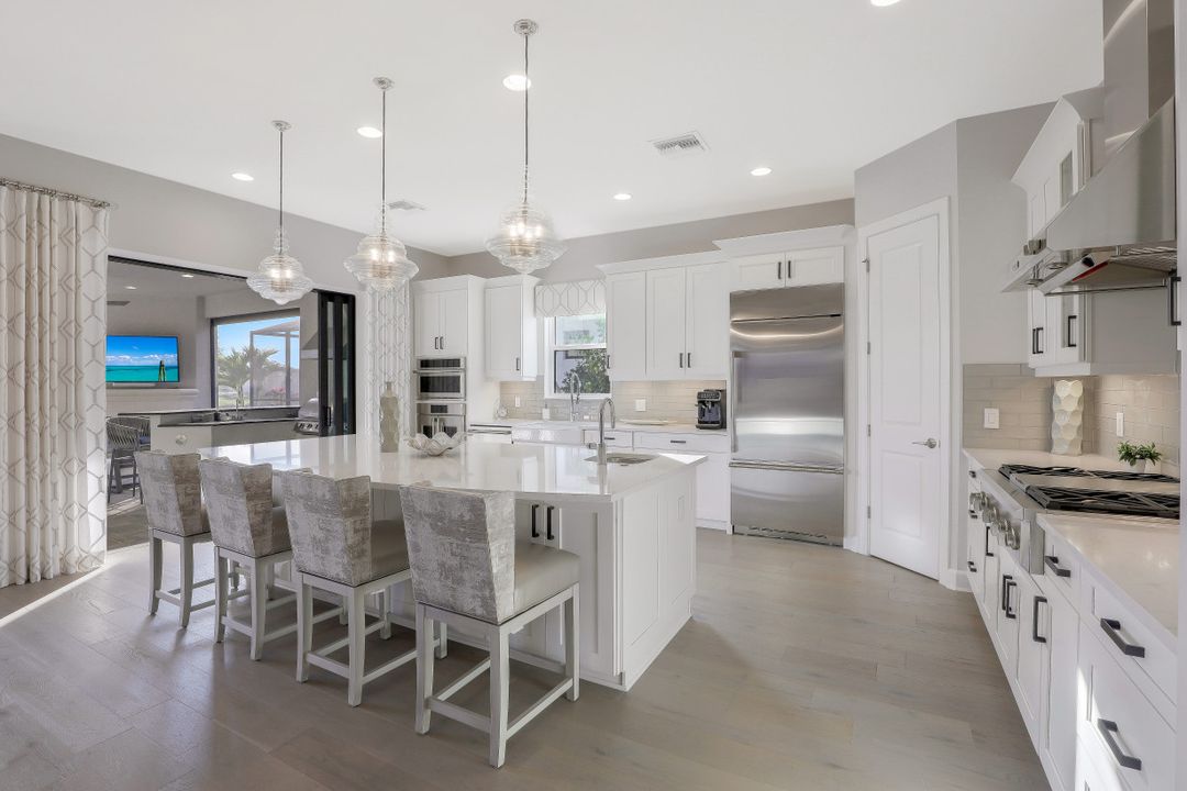 3258 Belon Ln, Naples, FL 34114