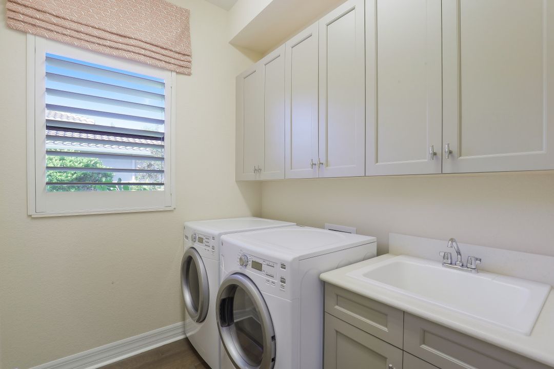 13730 Callisto Ave, Naples, FL 34109