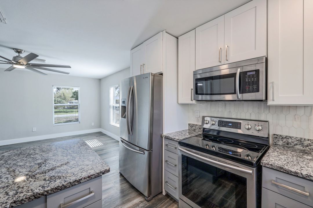 1401 Keuka Ave, North Fort Myers, FL 33917