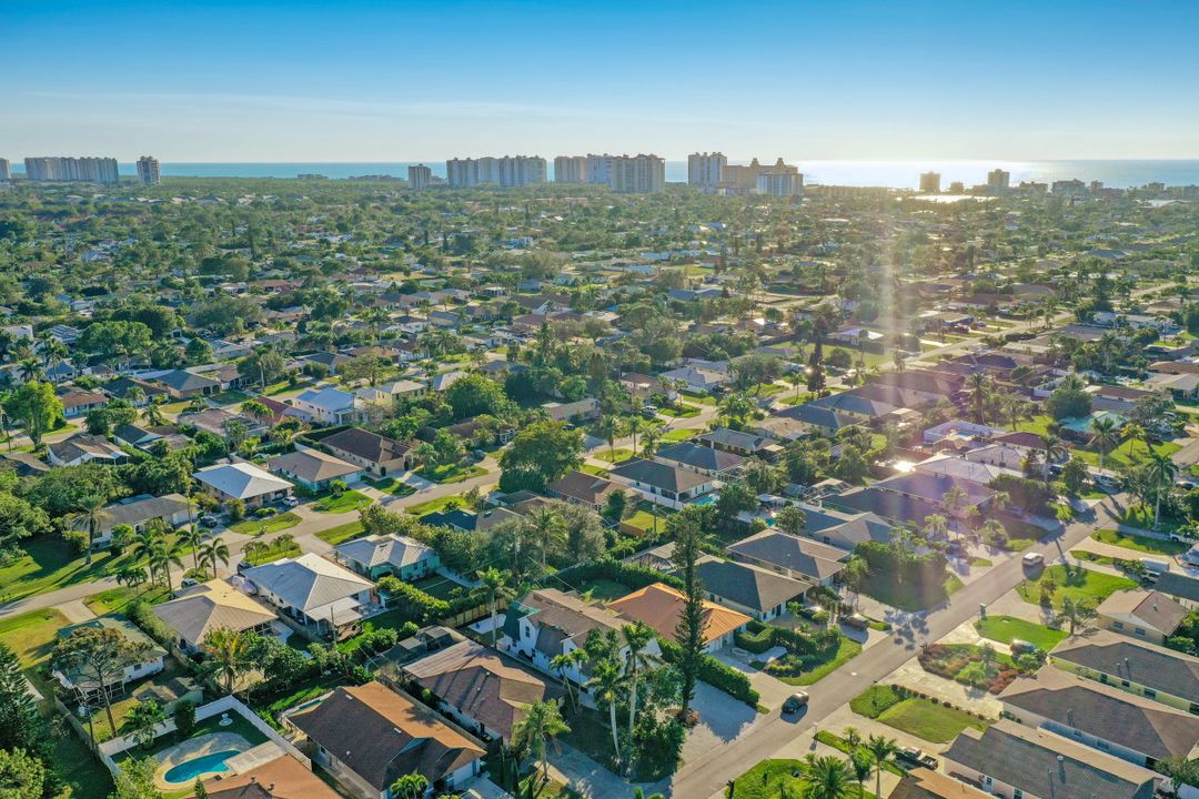 778 100th Ave N, Naples, FL 34108