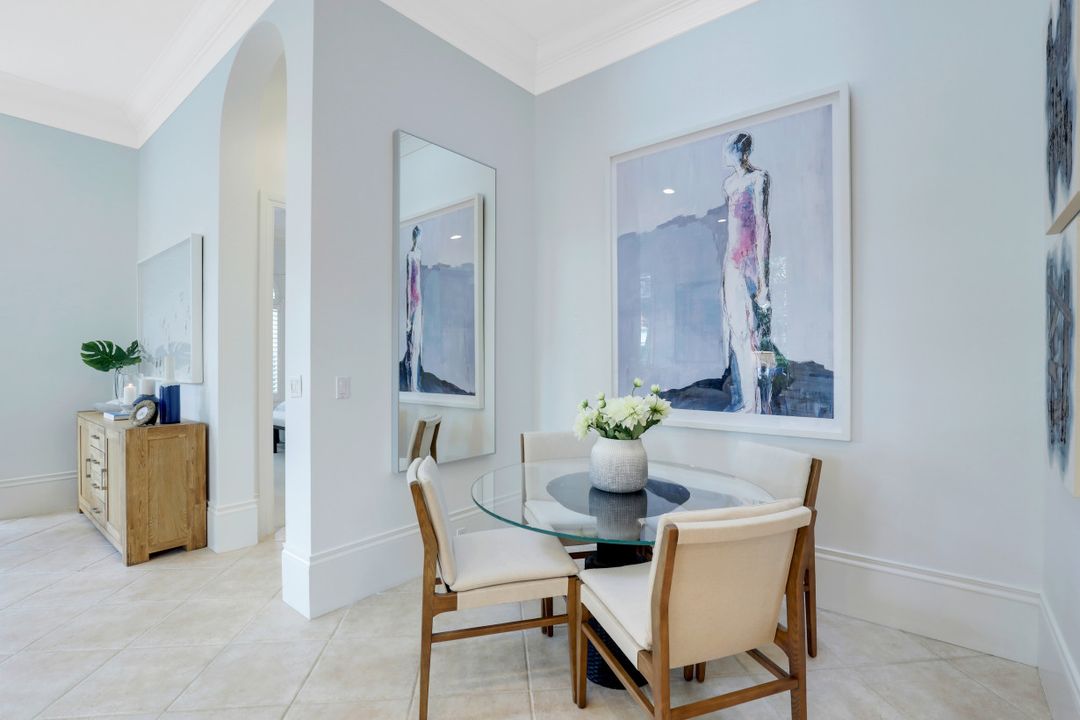 2547 Avila Ln, Naples, FL 34105