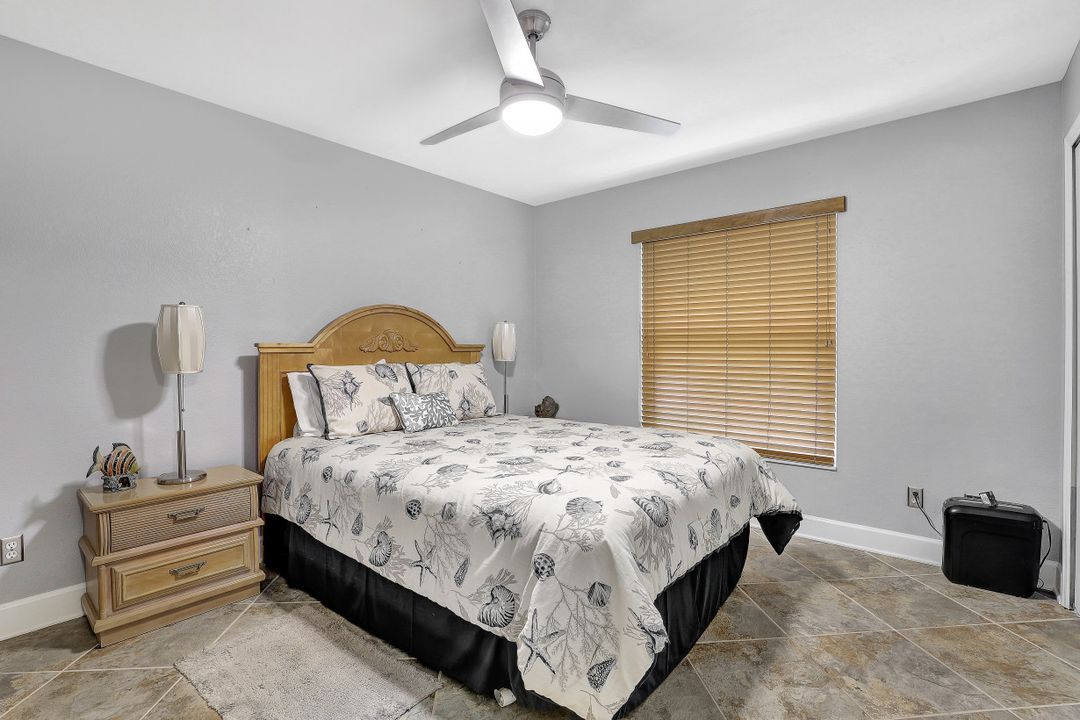 2130 SW 51st St, Cape Coral, FL 33914