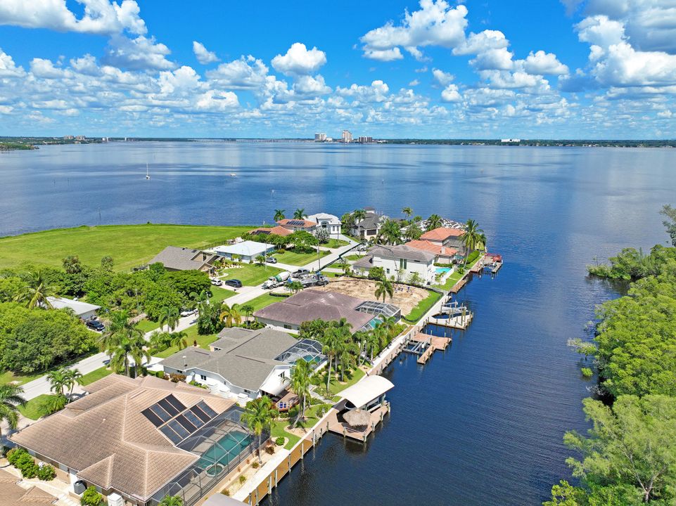 2356 Coral Point Dr, Cape Coral, FL 33990