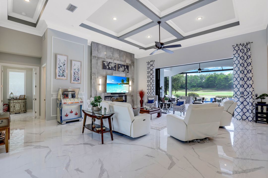 9559 Via Lago Way, Fort Myers, FL 33912