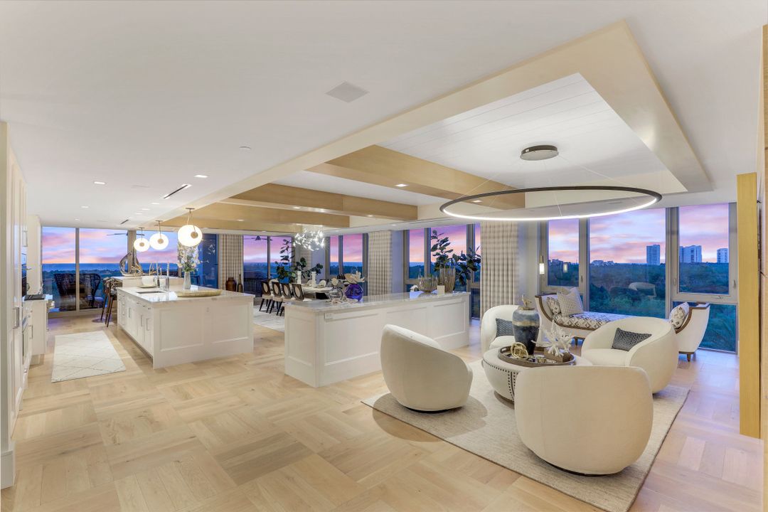 6897 Grenadier Blvd #504, Naples, FL 34108