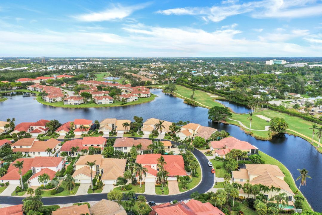 2180 Paget Cir, Naples, FL 34112
