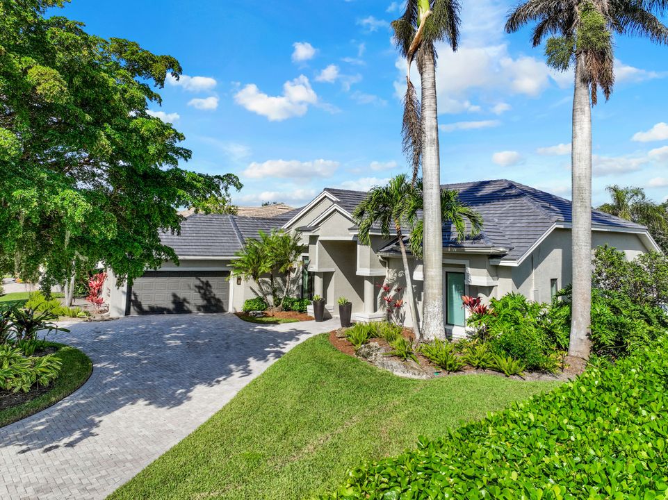 1034 Spanish Moss Trail, Naples, FL 34108