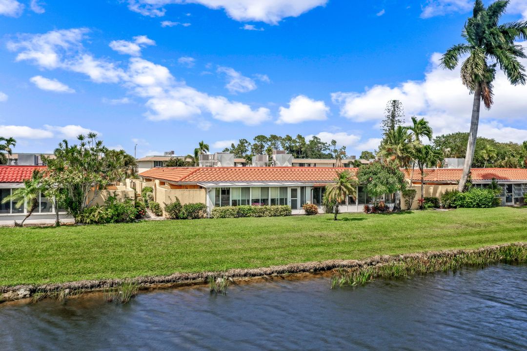 146 Harrison Rd, Naples, FL 34112