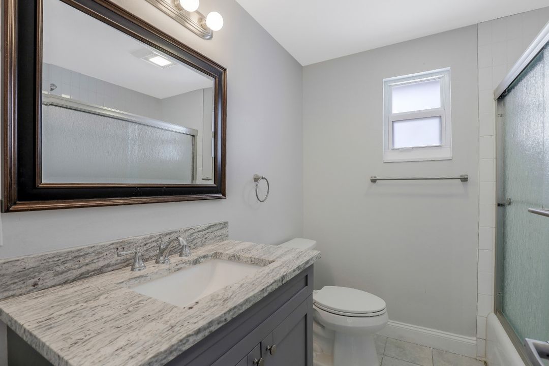 549 94th Ave N, Naples, FL 34108