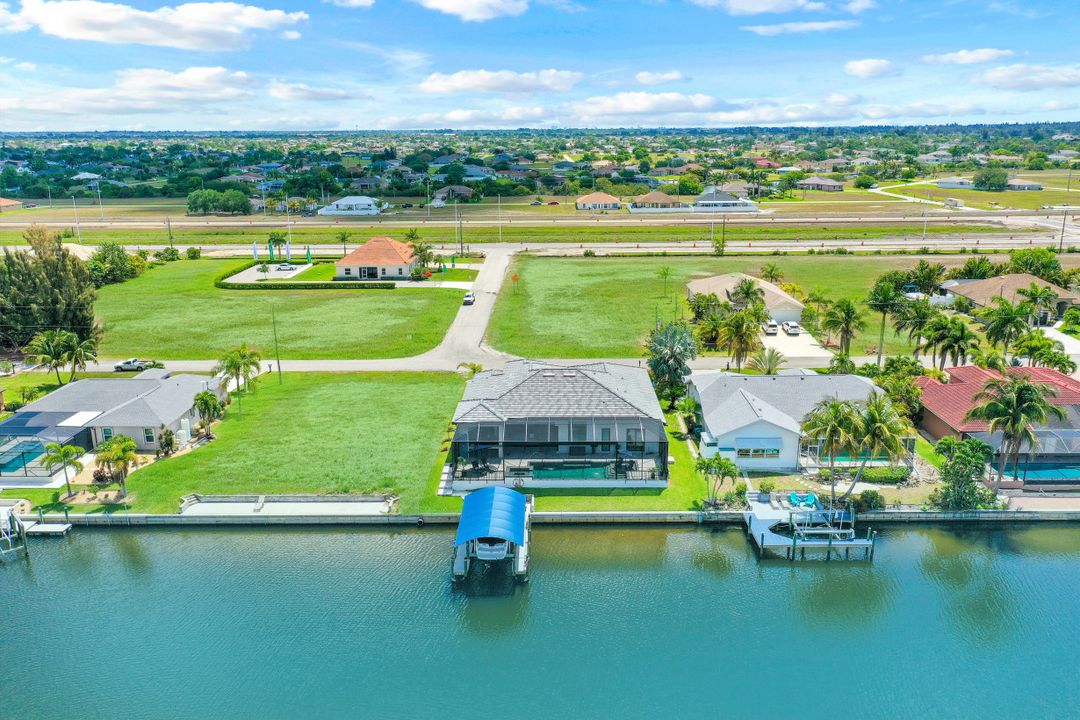 214 NW 32nd Pl, Cape Coral, FL 33993