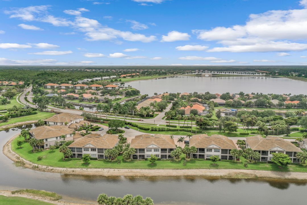 8735 Coastline Ct #102, Naples, FL 34120