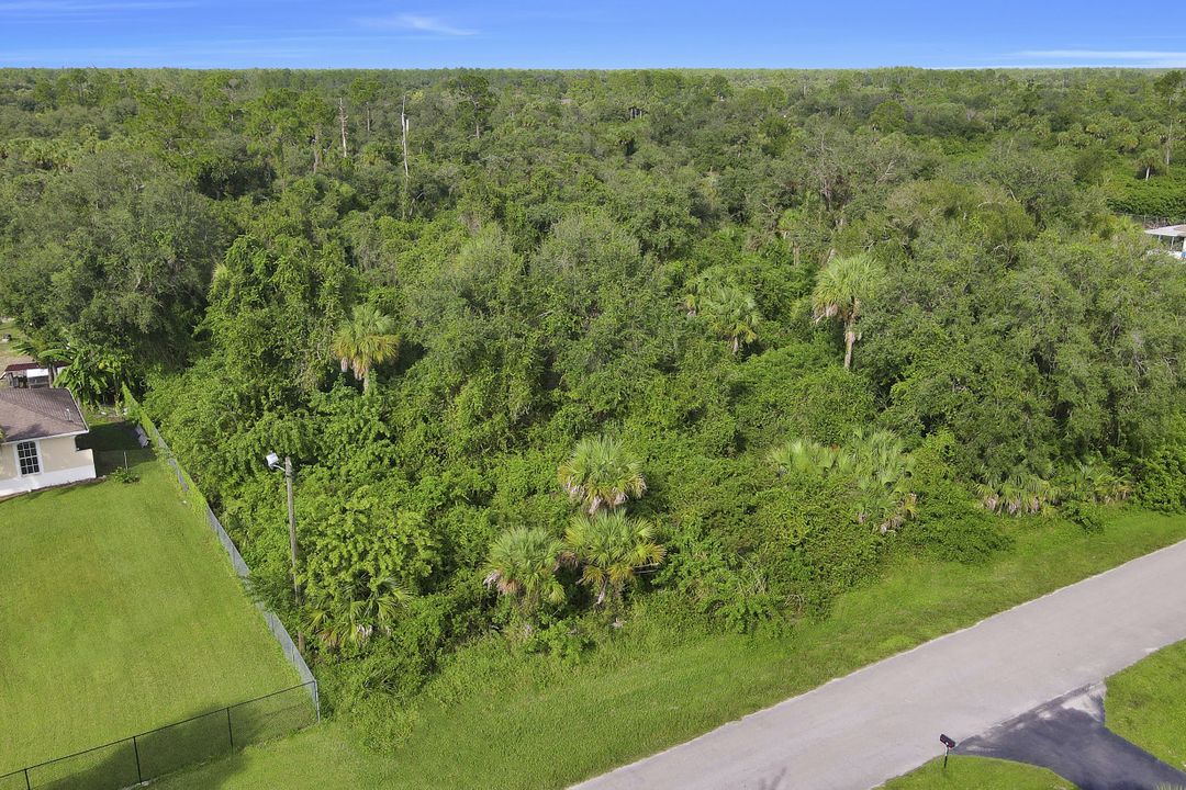 22nd Ave SE, Naples, FL 34117