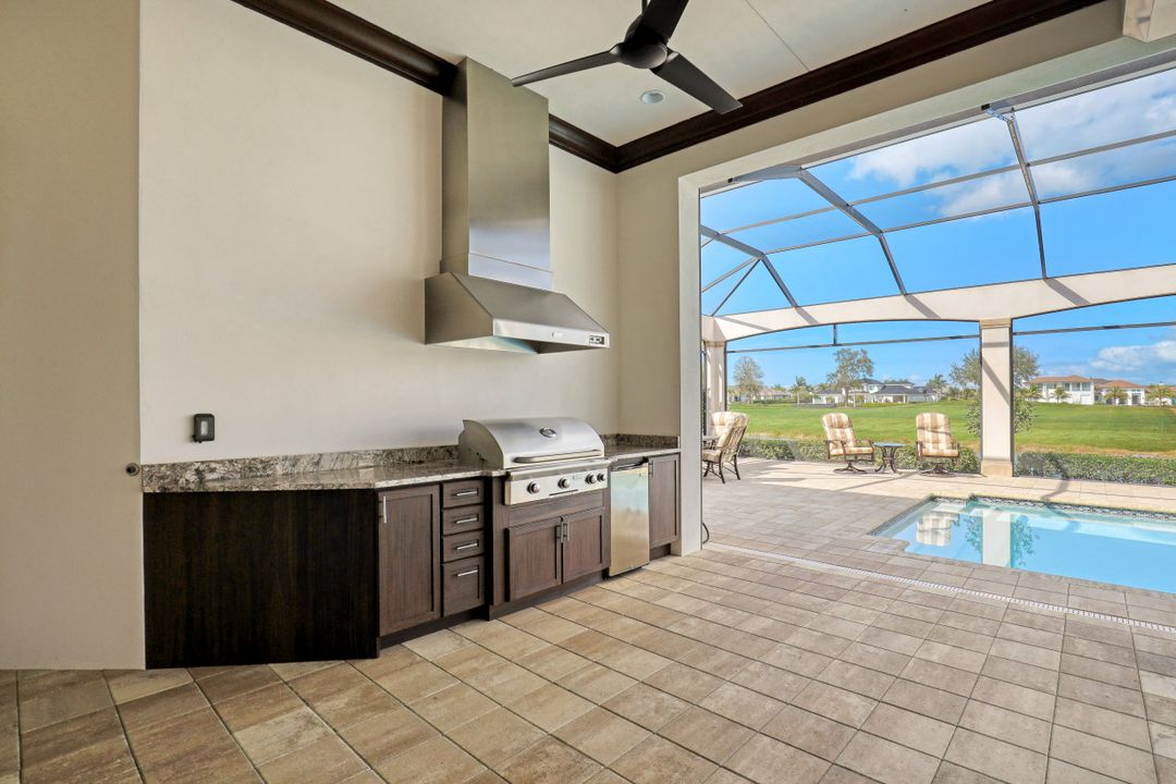 16459 Seneca Way, Naples, FL 34110