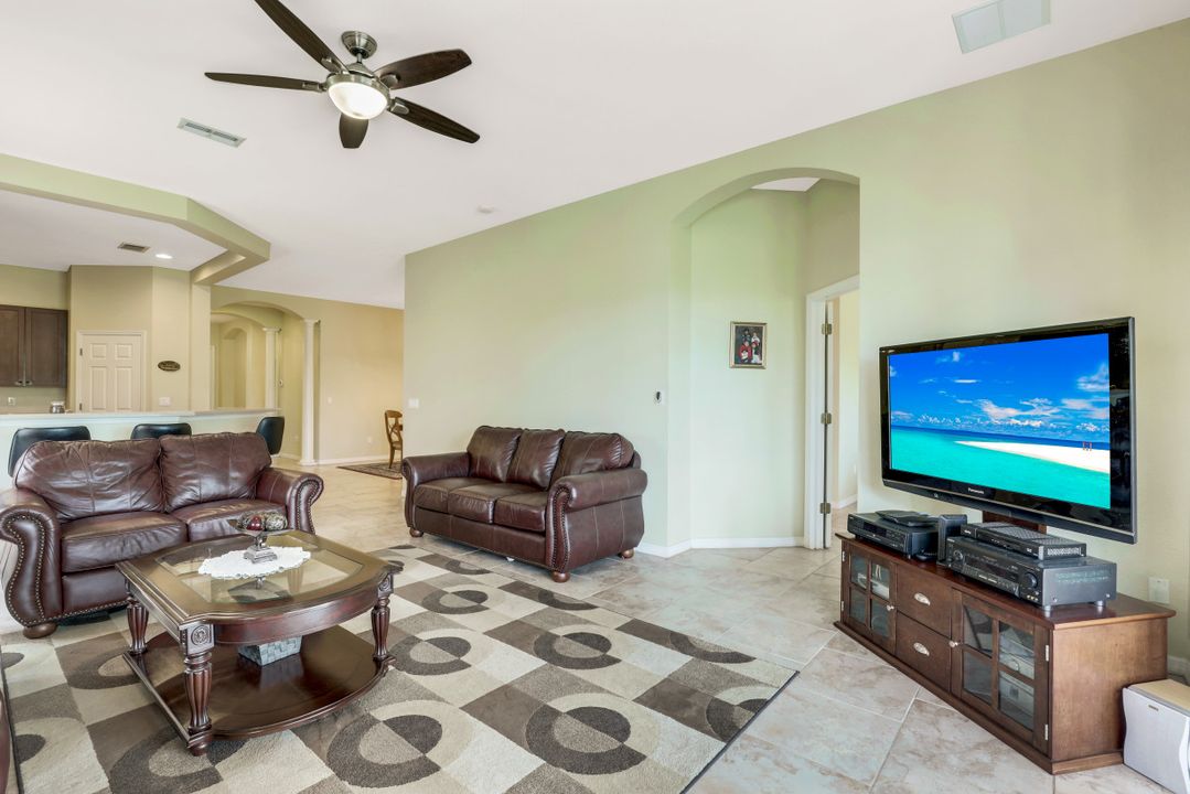 13826 Cleto Dr, Estero, FL 33928