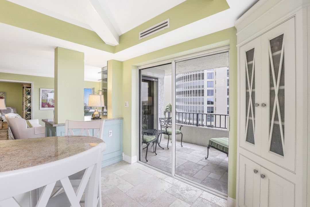 4451 Gulf Shore Blvd N, Naples, FL 34103