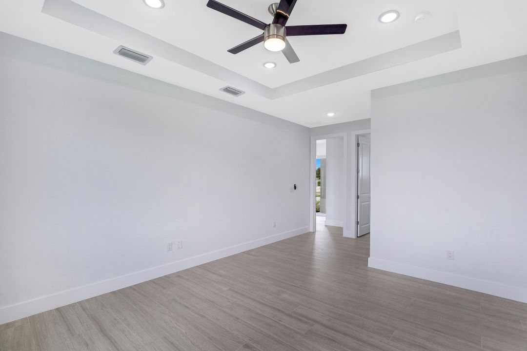 1340 S Gator Cir, Cape Coral, FL 33909