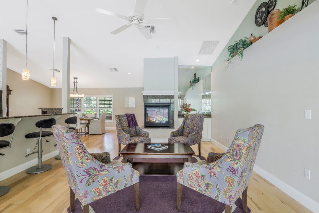 762 Hickory Rd, Naples, FL 34108