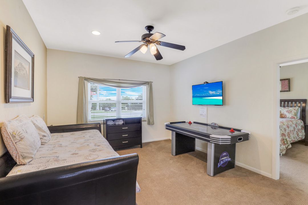 550 Inlet Dr, Marco Island, FL 34145