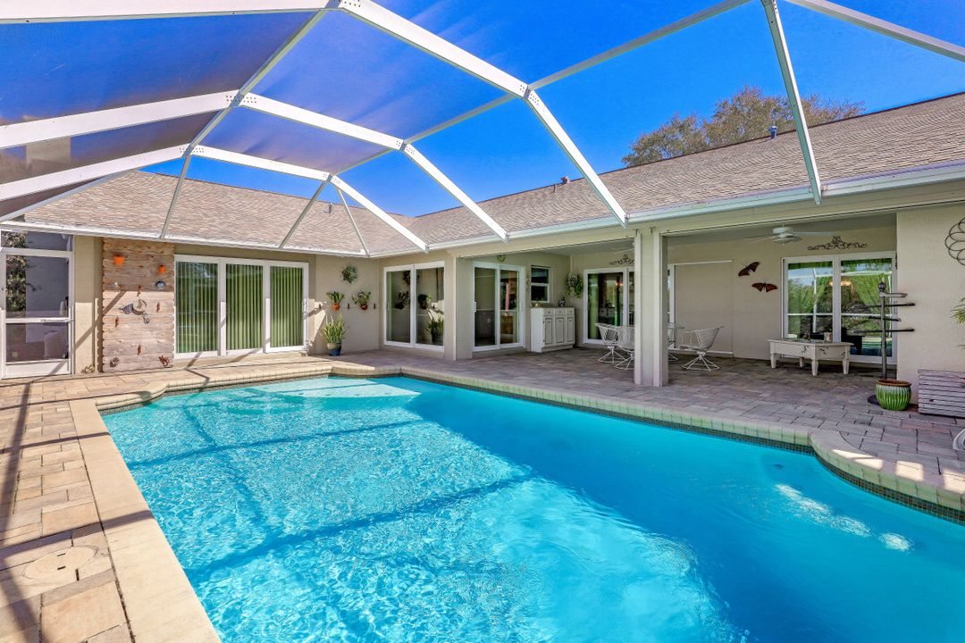 204 SE 20th Pl, Cape Coral, FL 33990