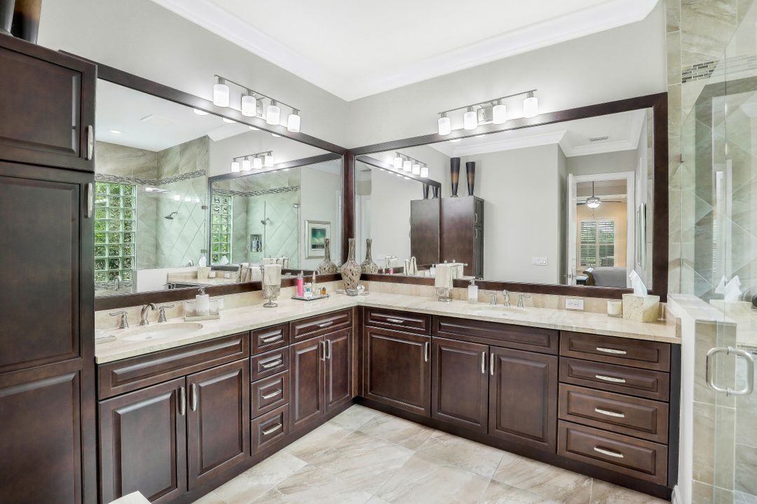 14713 Reserve Ln, Naples, FL 34109